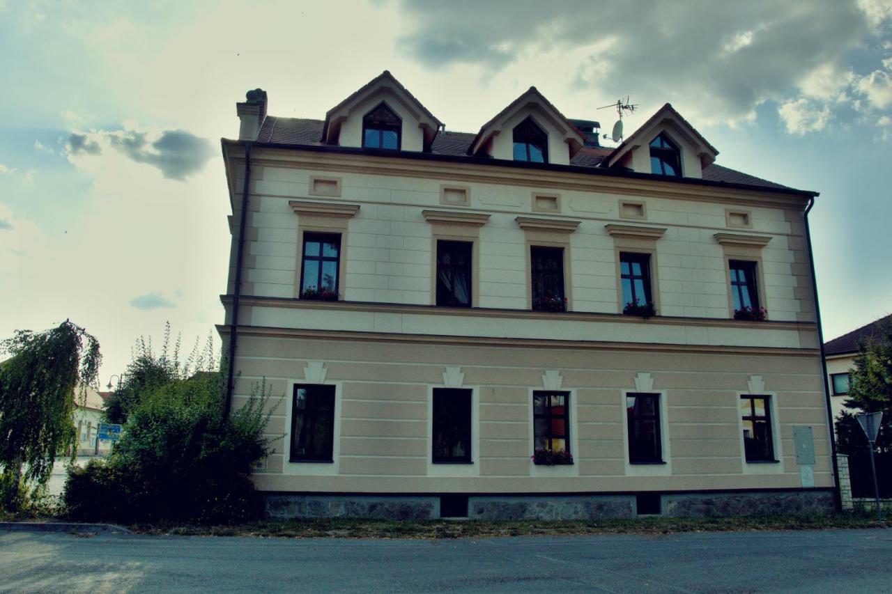 Penzion Haydnuv Dum Dolní Lukavice Dış mekan fotoğraf